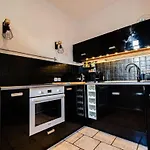 Casamea - Apt Spacieux, Clim, Famille & Cabane